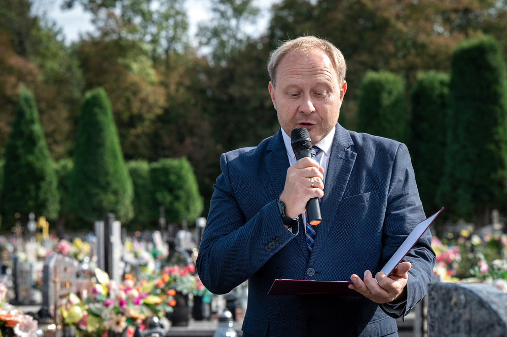 Uroczystość oznaczenia grobu powstańca śląskiego Michała Krawczyka znakiem pamięci „Tobie Polsko” – Bobrek (gmina Chełmek, woj. małopolskie), 26 września 2024. Fot.: IPN K. Łojko