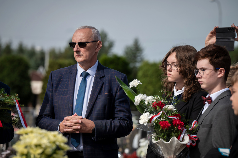 Uroczystość oznaczenia grobu powstańca śląskiego Michała Krawczyka znakiem pamięci „Tobie Polsko” – Bobrek (gmina Chełmek, woj. małopolskie), 26 września 2024. Fot.: IPN K. Łojko