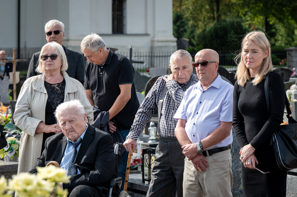 Uroczystość oznaczenia grobu powstańca śląskiego Michała Krawczyka znakiem pamięci „Tobie Polsko” – Bobrek (gmina Chełmek, woj. małopolskie), 26 września 2024. Fot.: IPN K. Łojko