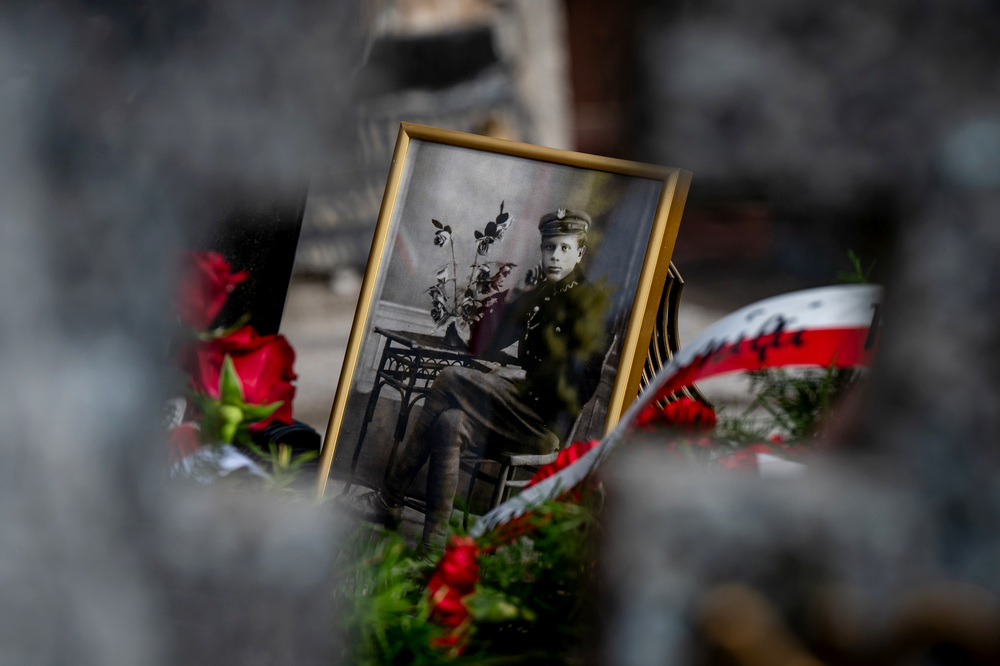 Uroczystość oznaczenia grobu powstańca śląskiego Michała Krawczyka znakiem pamięci „Tobie Polsko” – Bobrek (gmina Chełmek, woj. małopolskie), 26 września 2024. Fot.: IPN K. Łojko