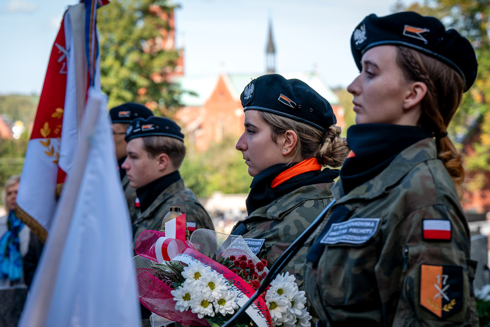 Uroczystość oznaczenia grobu powstańca śląskiego Stanisława Molika znakiem pamięci „Tobie Polsko” – Radzionków, 30 września 2024. Fot.: IPN K. Łojko