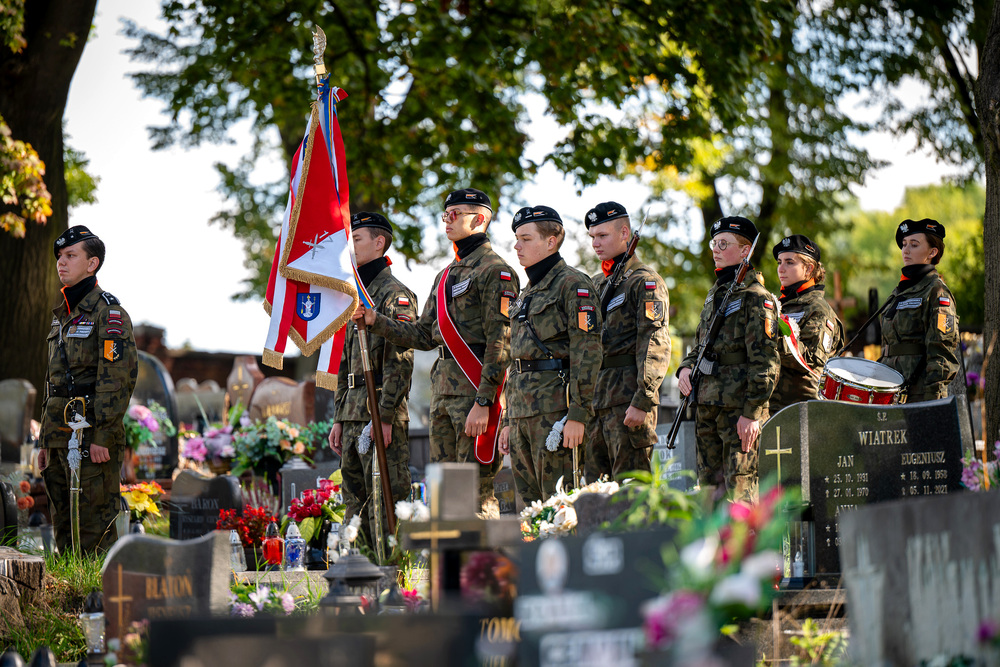 Uroczystość oznaczenia grobu powstańca śląskiego Stanisława Molika znakiem pamięci „Tobie Polsko” – Radzionków, 30 września 2024. Fot.: IPN K. Łojko