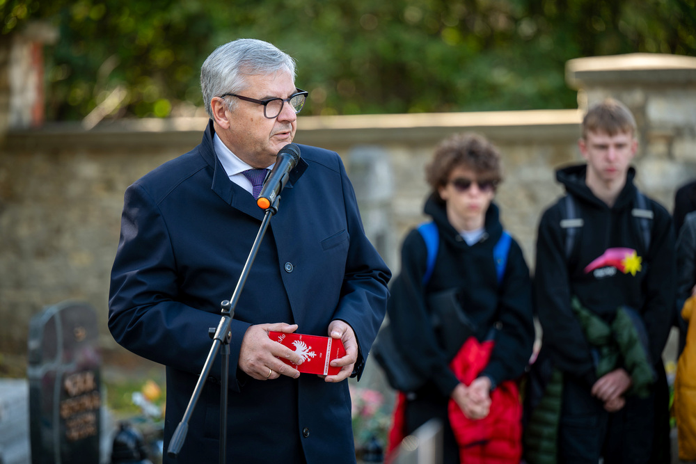 Uroczystość oznaczenia grobu powstańca śląskiego Stanisława Molika znakiem pamięci „Tobie Polsko” – Radzionków, 30 września 2024. Fot.: IPN K. Łojko