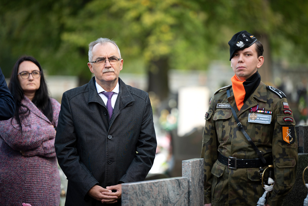 Uroczystość oznaczenia grobu powstańca śląskiego Stanisława Molika znakiem pamięci „Tobie Polsko” – Radzionków, 30 września 2024. Fot.: IPN K. Łojko