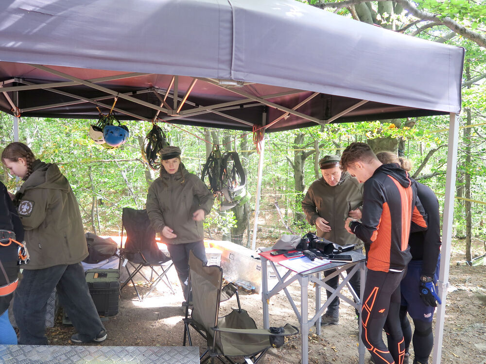 XXIV rajd historyczno-turystyczny Pamięci 1. Samodzielnej Brygady Spadochronowej w operacji „Market-Garden“. Fot.: IPN