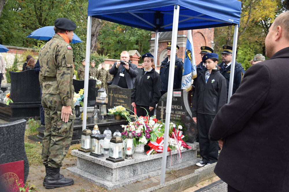 Uroczystość oznaczenia grobu powstańca śląskiego śp. Antoniego Ludygi znakiem pamięci „Tobie Polsko” – Piekary Śląskie, 4 października 2024. Fot.: IPN D. Mikoda