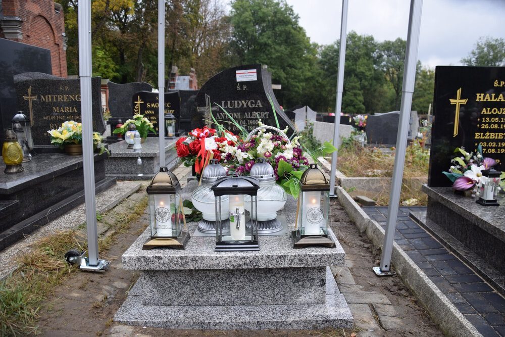 Uroczystość oznaczenia grobu powstańca śląskiego śp. Antoniego Ludygi znakiem pamięci „Tobie Polsko” – Piekary Śląskie, 4 października 2024. Fot.: IPN D. Mikoda