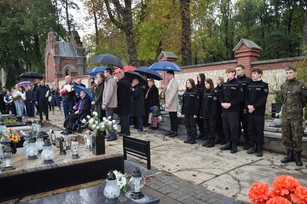 Uroczystość oznaczenia grobu powstańca śląskiego śp. Antoniego Ludygi znakiem pamięci „Tobie Polsko” – Piekary Śląskie, 4 października 2024. Fot.: IPN D. Mikoda