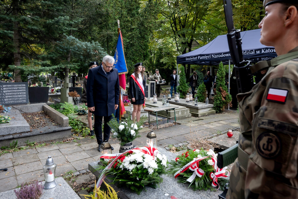 Uroczystość oznaczenia grobu śp. Tadeusza Szumańskiego znakiem pamięci „Grób weterana walk o wolności niepodległość Polski” – Katowice, 9 października 2024. Fot.: IPN K. Łojko