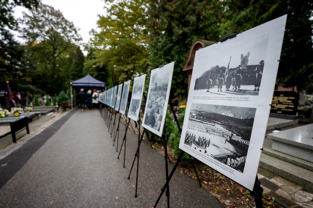 Uroczystość oznaczenia grobu śp. Tadeusza Szumańskiego znakiem pamięci „Grób weterana walk o wolności niepodległość Polski” – Katowice, 9 października 2024. Fot.: IPN K. Łojko