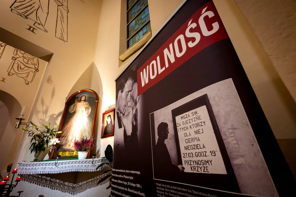40. rocznica pobytu bł. ks. Jerzego Popiełuszki w kościele Braci Mniejszych Kapucynów pw. Podwyższenia Krzyża Świętego w Bytomiu – 6-8 październik 2024. Fot.: IPN K. Łojko