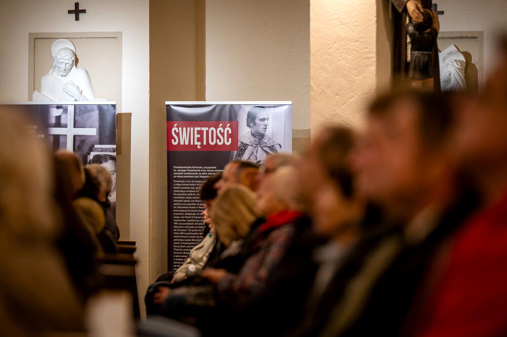 40. rocznica pobytu bł. ks. Jerzego Popiełuszki w kościele Braci Mniejszych Kapucynów pw. Podwyższenia Krzyża Świętego w Bytomiu – 6-8 październik 2024. Fot.: IPN K. Łojko