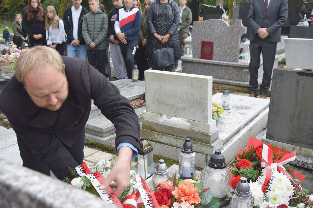 Uroczystość oznaczenia grobu powstańca śląskiego śp. Leona Serwotki znakiem pamięci „Tobie Polsko” – Jastrzębie Zdrój, 11 października 2024. Fot.: D. Mikoda (IPN)