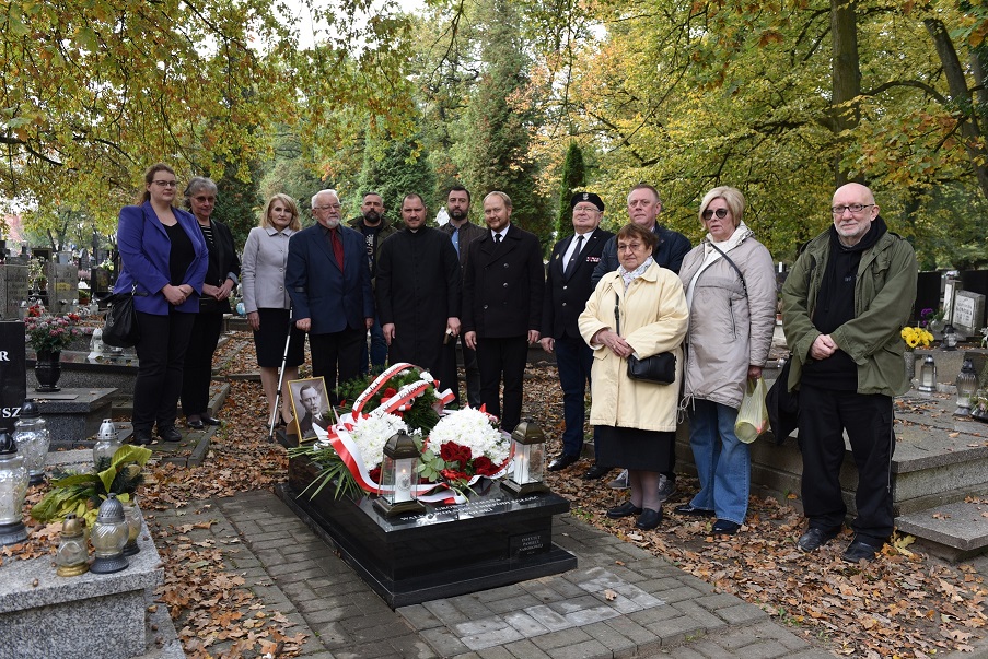 Uroczystość oznaczenia grobu powstańca śląskiego dr. Józefa Potyki znakiem pamięci „Tobie Polsko”. Fot. Monika Kobylańska/IPN