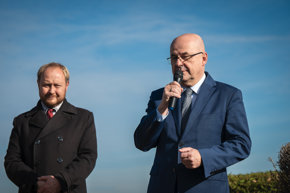 Uroczystość oznaczenia znakiem pamięci „Tobie Polsko” grobu powstańca śląskiego Nikodema Wacławczyka – Żory, 21 października 2024. Fot.: IPN K. Łojko