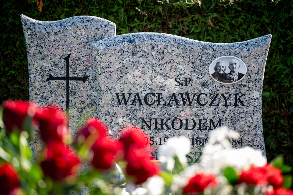 Uroczystość oznaczenia znakiem pamięci „Tobie Polsko” grobu powstańca śląskiego Nikodema Wacławczyka – Żory, 21 października 2024. Fot.: IPN K. Łojko