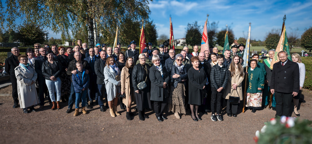 Uroczystość oznaczenia znakiem pamięci „Tobie Polsko” grobu powstańca śląskiego Nikodema Wacławczyka – Żory, 21 października 2024. Fot.: IPN K. Łojko