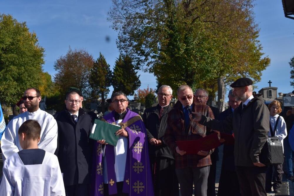 Uroczystość odsłonięcia tablicy Ludwika Pantoflińskiego w Żywcu.