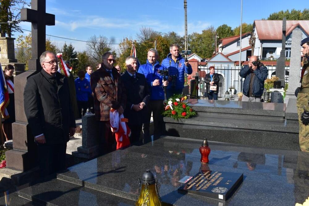 Uroczystość odsłonięcia tablicy Ludwika Pantoflińskiego w Żywcu.