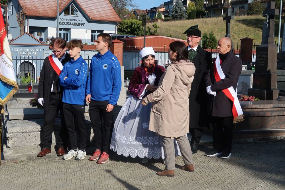 Uroczystość odsłonięcia tablicy Ludwika Pantoflińskiego w Żywcu.