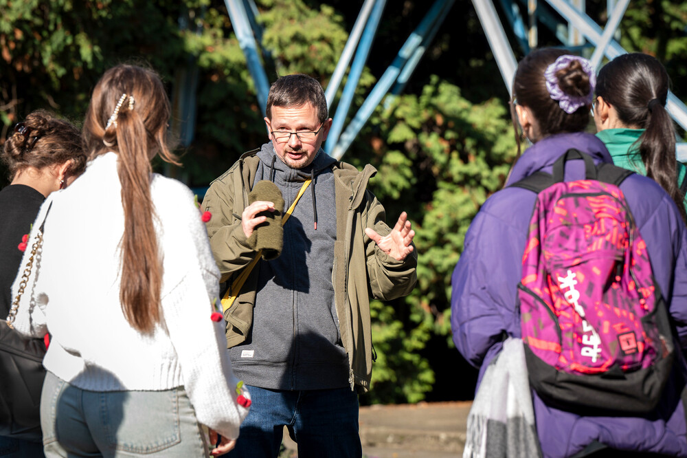 Spacer edukacyjny z IPN i zapalenie zniczy w ramach XVI edycji akcji medialno-edukacyjnej IPN: „Zapal znicz pamięci” – Katowice, 22 października 2024. Fot.: IPN K. Łojko