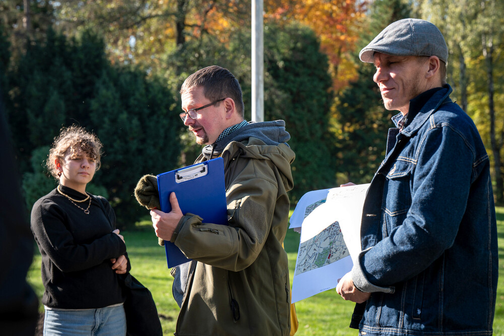 Spacer edukacyjny z IPN i zapalenie zniczy w ramach XVI edycji akcji medialno-edukacyjnej IPN: „Zapal znicz pamięci” – Katowice, 22 października 2024. Fot.: IPN K. Łojko