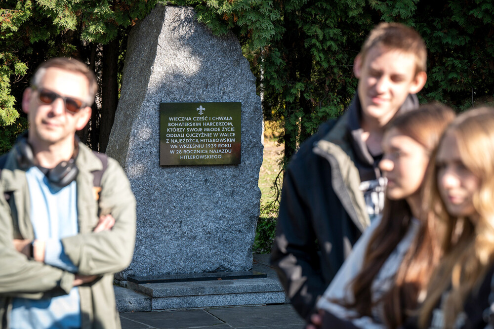 Spacer edukacyjny z IPN i zapalenie zniczy w ramach XVI edycji akcji medialno-edukacyjnej IPN: „Zapal znicz pamięci” – Katowice, 22 października 2024. Fot.: IPN K. Łojko