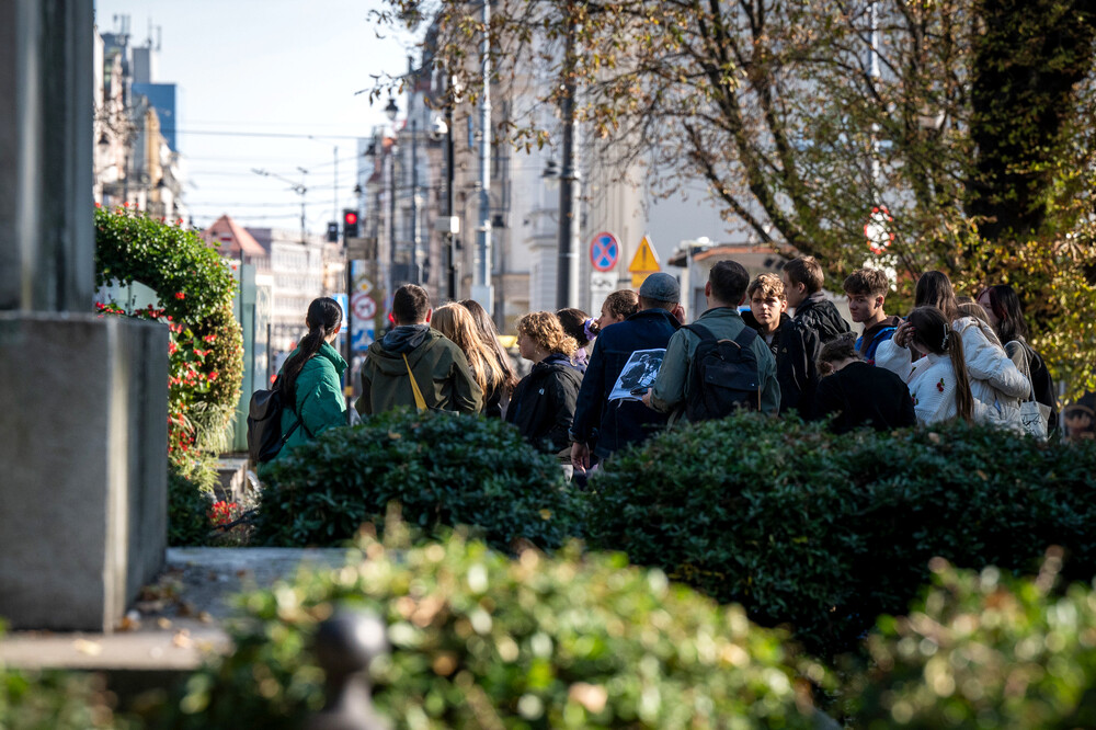 Spacer edukacyjny z IPN i zapalenie zniczy w ramach XVI edycji akcji medialno-edukacyjnej IPN: „Zapal znicz pamięci” – Katowice, 22 października 2024. Fot.: IPN K. Łojko