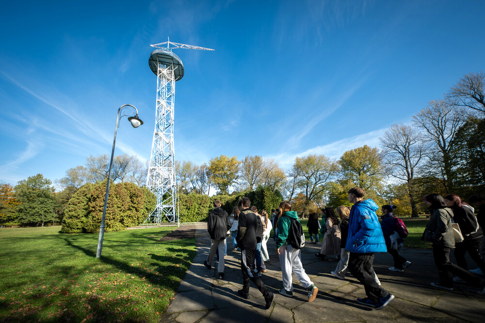 Spacer edukacyjny z IPN i zapalenie zniczy w ramach XVI edycji akcji medialno-edukacyjnej IPN: „Zapal znicz pamięci” – Katowice, 22 października 2024. Fot.: IPN K. Łojko