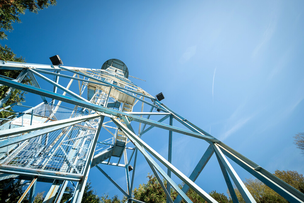 Spacer edukacyjny z IPN i zapalenie zniczy w ramach XVI edycji akcji medialno-edukacyjnej IPN: „Zapal znicz pamięci” – Katowice, 22 października 2024. Fot.: IPN K. Łojko