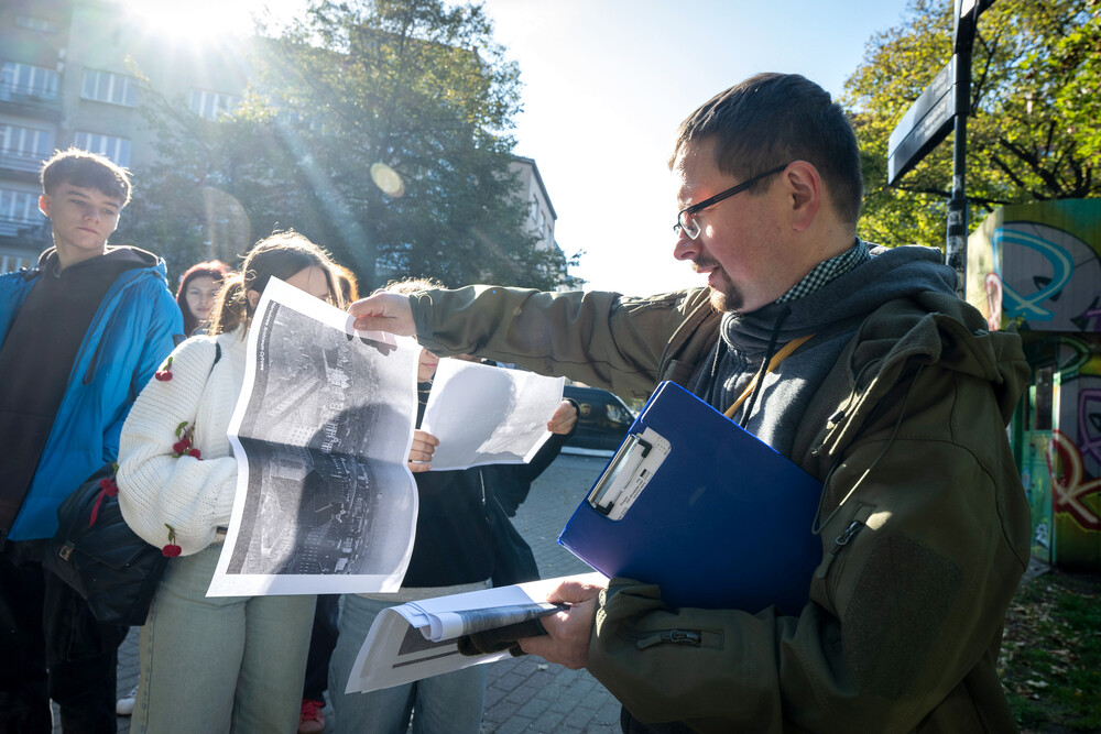 Spacer edukacyjny z IPN i zapalenie zniczy w ramach XVI edycji akcji medialno-edukacyjnej IPN: „Zapal znicz pamięci” – Katowice, 22 października 2024. Fot.: IPN K. Łojko