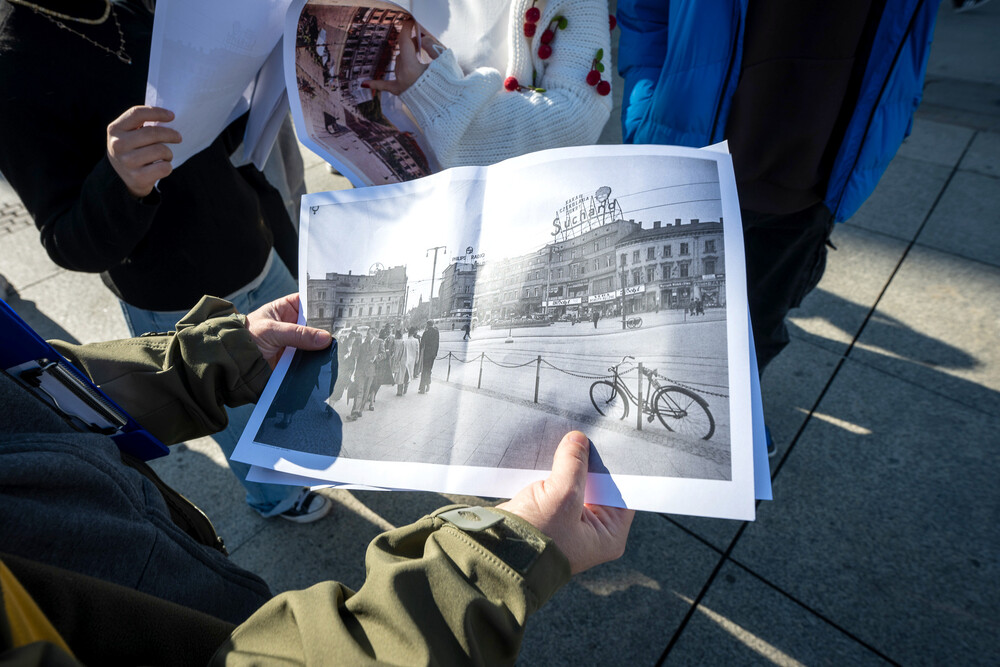 Spacer edukacyjny z IPN i zapalenie zniczy w ramach XVI edycji akcji medialno-edukacyjnej IPN: „Zapal znicz pamięci” – Katowice, 22 października 2024. Fot.: IPN K. Łojko
