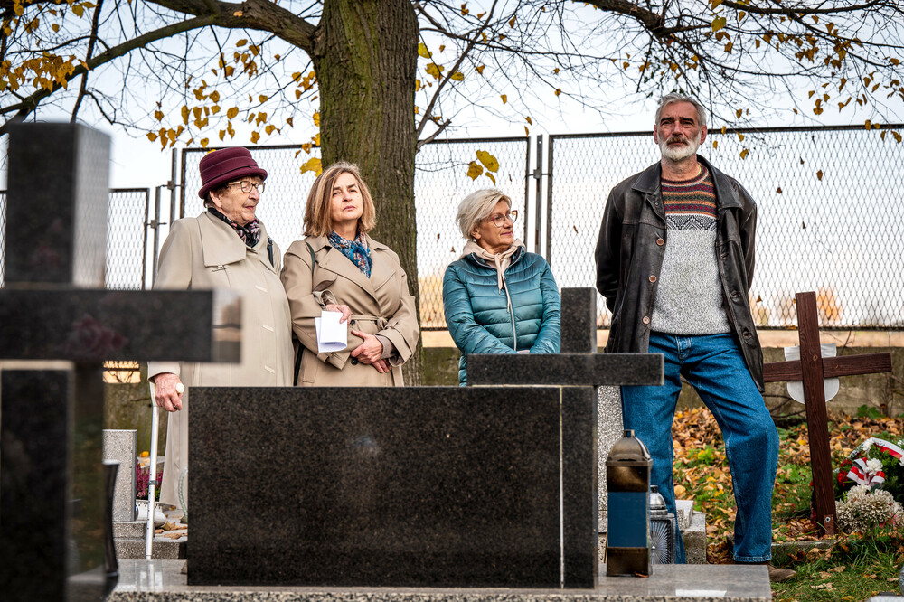 Uroczystość oznaczenia znakiem pamięci „Tobie Polsko” grobu powstańca śląskiego śp. Jana Bramowskiego – Nakło Śląskie, 28 października 2024. Fot.: IPN K. Łojko