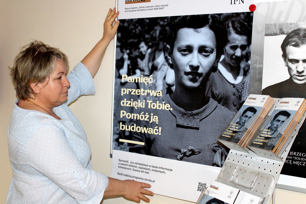 „Straty osobowe i ofiary represji pod okupacją niemiecką w latach 1939-1945” – straty.pl. Fot.: IPN Artur Kasprzykowski