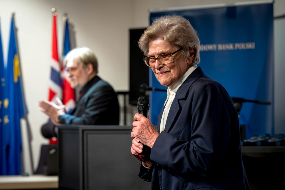 Promocja monety poświęconej Henrykowi Flame "Bartkowi" z serii "Wyklęci przez komunistów żołnierze niezłomni". Fot.: IPN K. Łojko