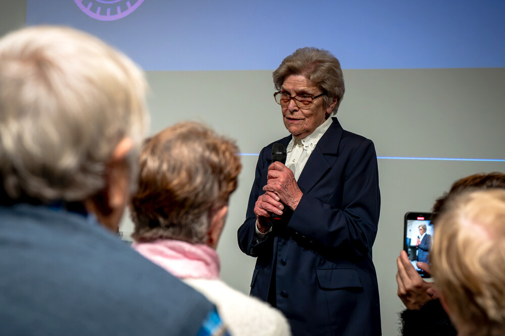 Promocja monety poświęconej Henrykowi Flame "Bartkowi" z serii "Wyklęci przez komunistów żołnierze niezłomni". Fot.: IPN K. Łojko