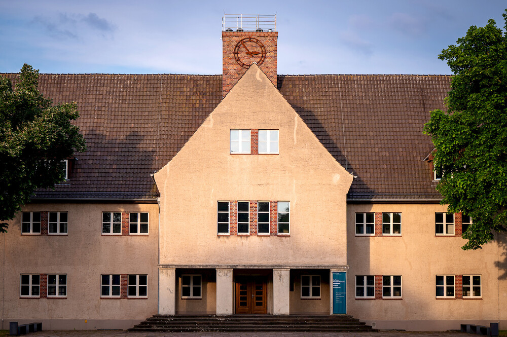 Reportaż Agnieszki Loch: Dziewczyny dziewczynom. Fot.: IPN K. Łojko