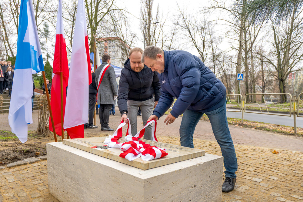 Odsłonięcie tablicy upamiętniającej rodzinę Rogozińskich oraz Pelagię Szpringer – Sosnowiec, 10 grudnia 2024. Fot.: IPN. K. Łojko