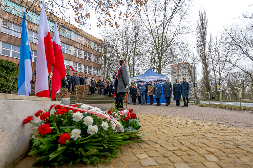 Odsłonięcie tablicy upamiętniającej rodzinę Rogozińskich oraz Pelagię Szpringer – Sosnowiec, 10 grudnia 2024. Fot.: IPN. K. Łojko
