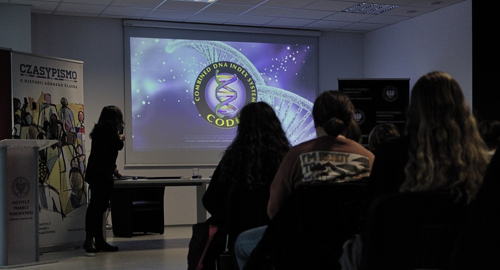 Zajęcia w ramach projektu „Łączka i inne miejsca poszukiwań” Fot. Adam Kondracki/IPN