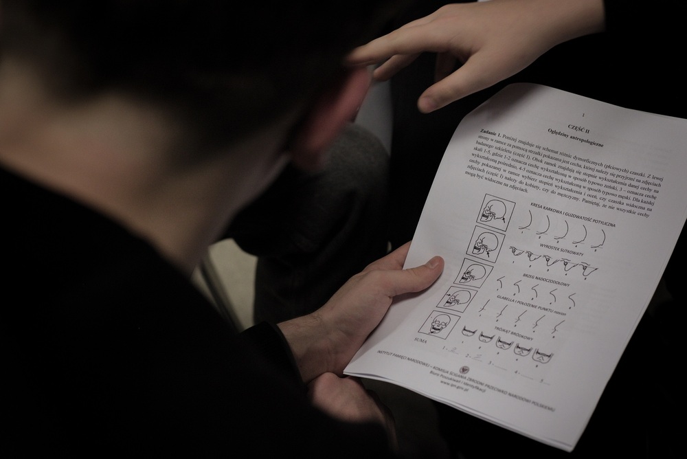 Zajęcia w ramach projektu „Łączka i inne miejsca poszukiwań” Fot. Adam Kondracki/IPN