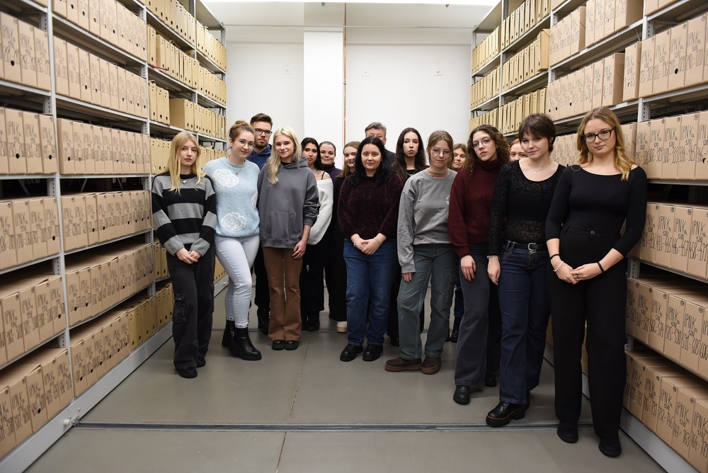 Zajęcia edukacyjne „Co kryją archiwa IPN“. Fot. Monika Kobylańska/IPN