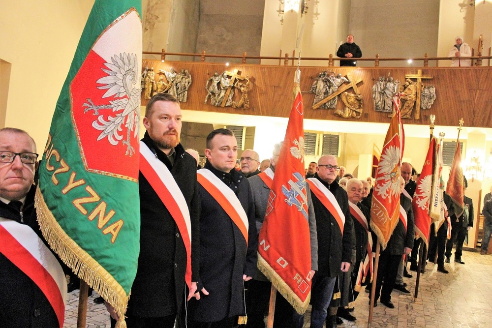 Uroczyste odsłonięcie tablicy upamiętniającej strajk generalny na Podbeskidziu w 1981 r.