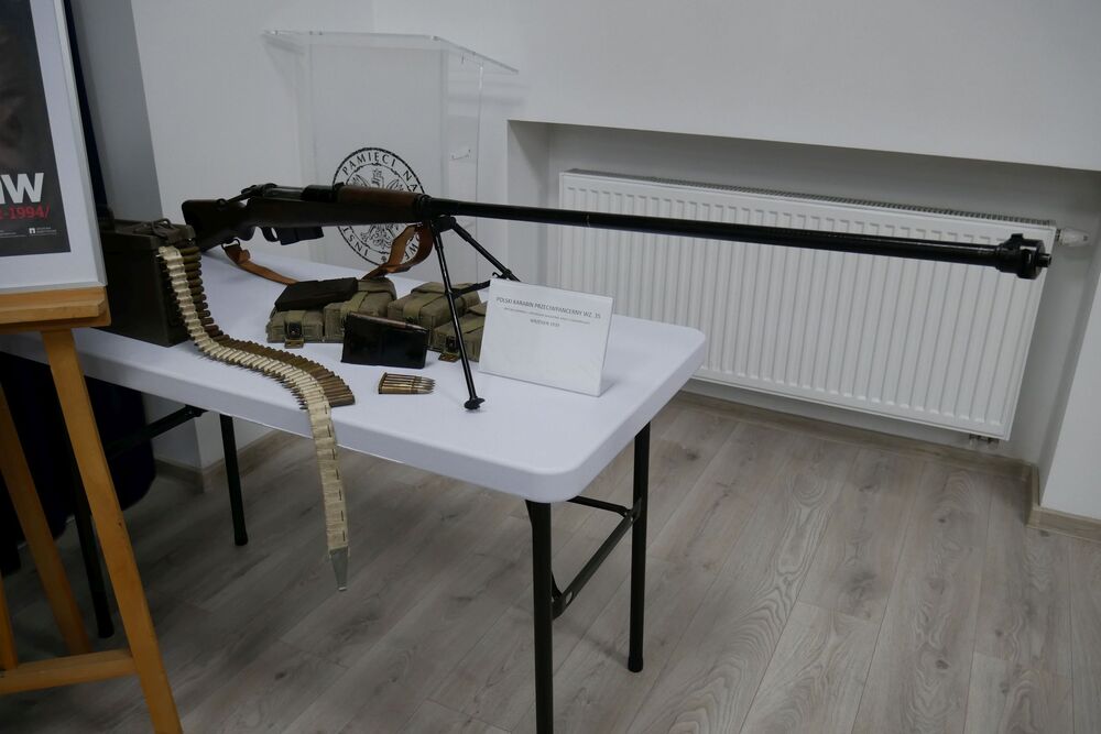 Wykład Adama Kurusa „Mokra 1939. Bój Wołyńskiej Brygady Kawalerii z 4 Dywizją Pancerną w świetle nowych fotografii i dokumentów archiwalnych”.  Fot. Kinga Lis, Adam Kurus/IPN