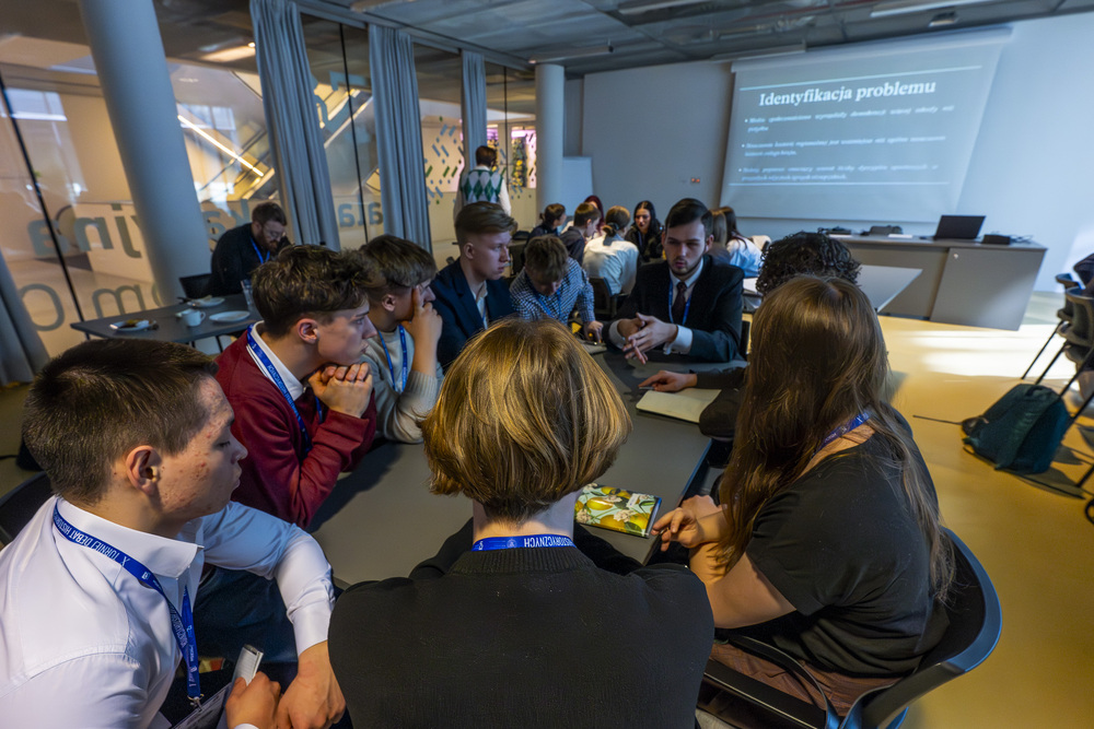 Szkolenie przygotowujące młodzież do udziału w X edycji Turnieju Debat Historycznych IPN – śląskich rozgrywkach regionalnych – Katowice, 6-7 marca 2025