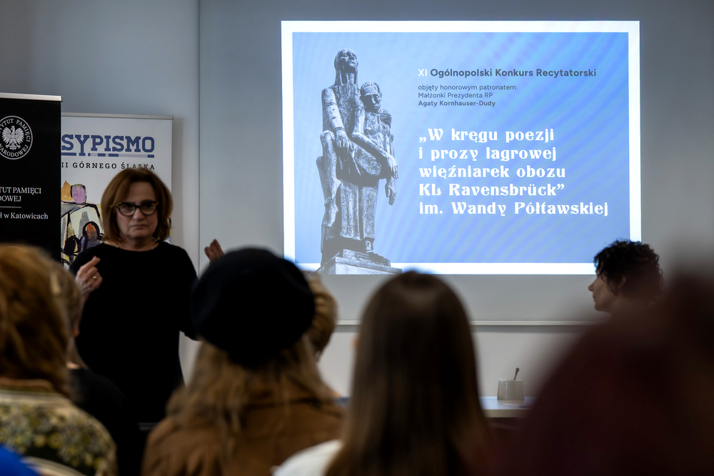 Półfinały XI edycji ogólnopolskiego konkursu recytatorskiego„W kręgu poezji i prozy lagrowej więźniarek KL Ravensbrück im. Wandy Półtawskiej” – Katowice, 12 marca 2025. Fot.: IPN Krzysztof Łojko