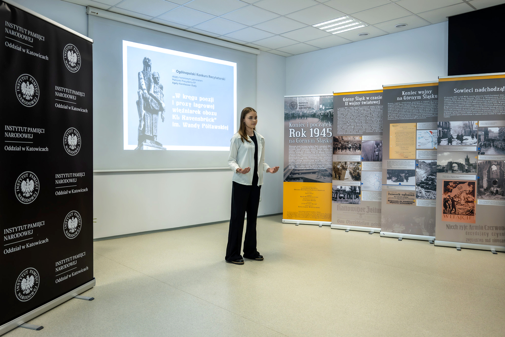 Półfinały XI edycji ogólnopolskiego konkursu recytatorskiego„W kręgu poezji i prozy lagrowej więźniarek KL Ravensbrück im. Wandy Półtawskiej” – Katowice, 12 marca 2025. Fot.: IPN Krzysztof Łojko