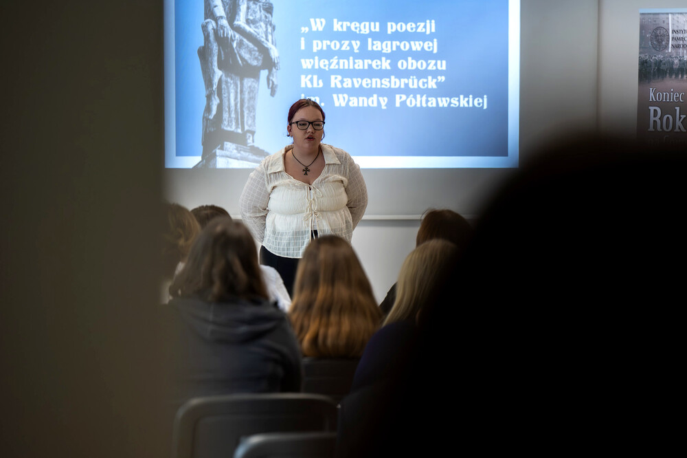 Półfinały XI edycji ogólnopolskiego konkursu recytatorskiego„W kręgu poezji i prozy lagrowej więźniarek KL Ravensbrück im. Wandy Półtawskiej” – Katowice, 12 marca 2025. Fot.: IPN Krzysztof Łojko
