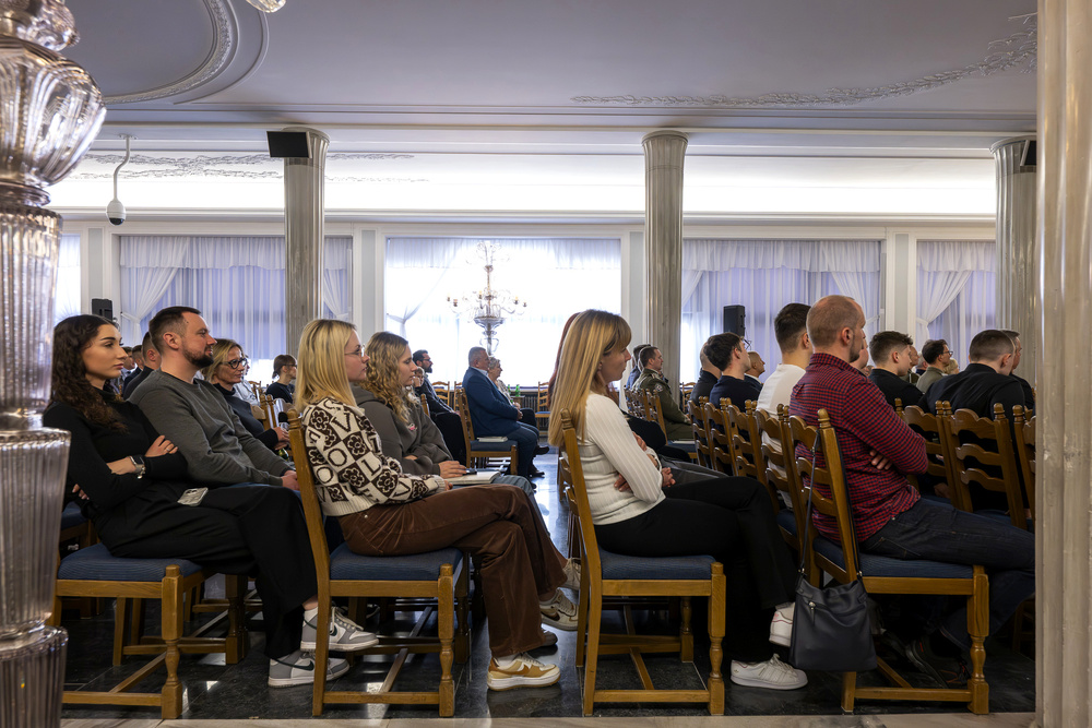 Otwarcie wystawy „Walczyć, ale czym? Jak Polacy uzbroili swoją milionową armię do wojny z sowiecką Rosją? Działalność Polskiej Wojskowej Misji Zakupów w Paryżu w latach 1919-1921” – Warszawa, 19 marca 2025. Fot.: IPN Krzysztof Łojko