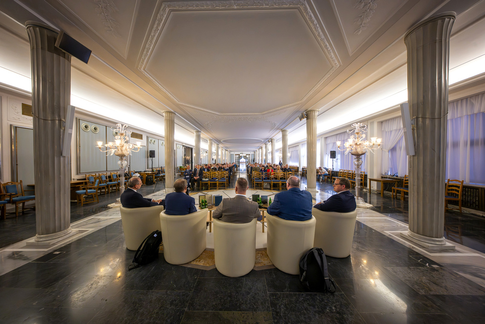 Otwarcie wystawy „Walczyć, ale czym? Jak Polacy uzbroili swoją milionową armię do wojny z sowiecką Rosją? Działalność Polskiej Wojskowej Misji Zakupów w Paryżu w latach 1919-1921” – Warszawa, 19 marca 2025. Fot.: IPN Krzysztof Łojko